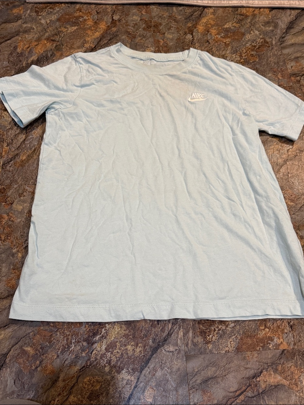 Youth boys size XL Nike Light Blue Short Sleeve Tee with White Logo - Picture 5 of 8